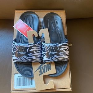 Nike Victori One Slide Print WMNS 7
